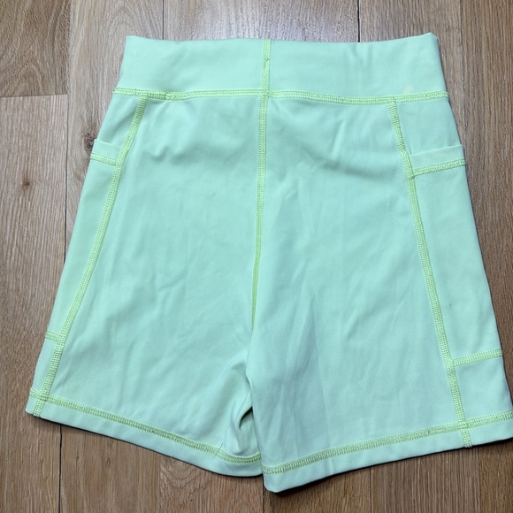 Aerie Bike Shorts Like Green Seamless Front Size Small - Picture 5 of 7